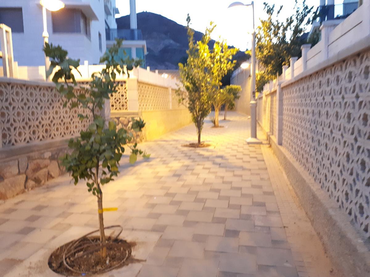 Stunning Penthouse With Sea Views And Private Heated Pool Lägenhet Eilat Exteriör bild